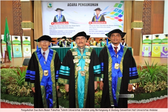 Prof. Ir. Refdinal Nazir, MSEE, Ph.D dikukuhkan sebagai Guru Besar Teknik Elektro Fakultas Teknik Unand